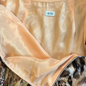 Asymmetrical skirt by Cache